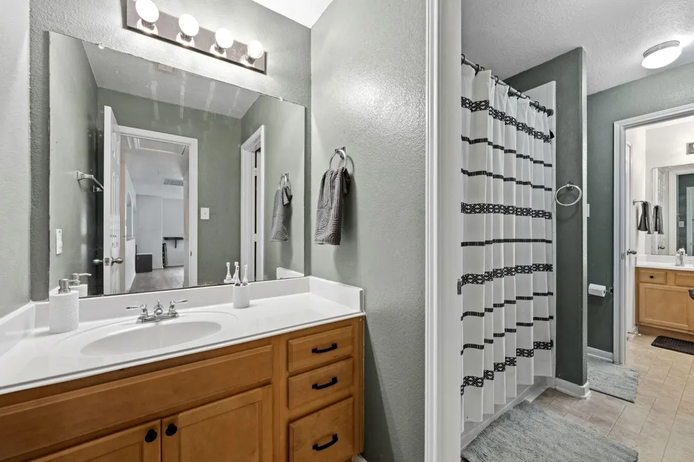 523 Savory Lane Crosby, TX 77532