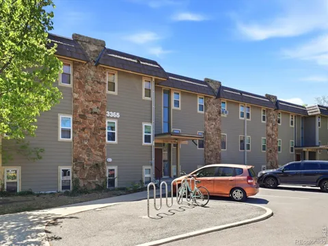 3365 Chisholm Trail #302
