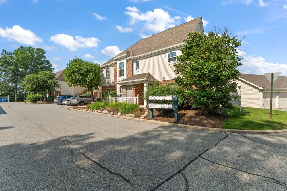 2925 Foggy Glen Drive Valparaiso, IN 46385
