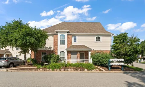 2925 Foggy Glen Drive