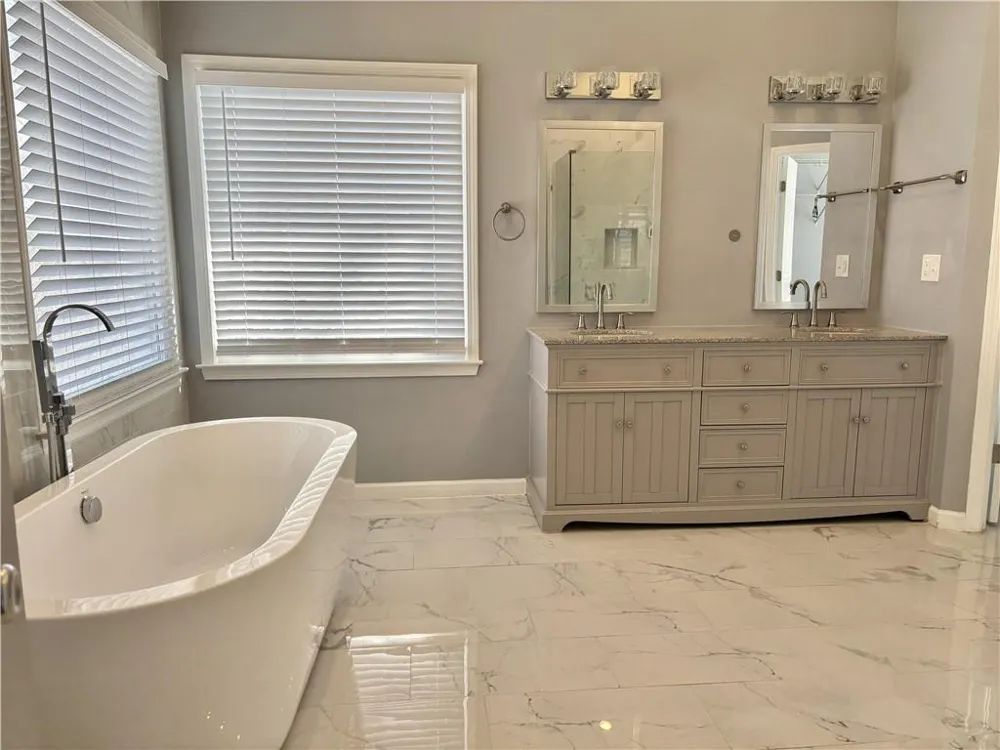 240 Creekside Park Drive Alpharetta, GA 30022