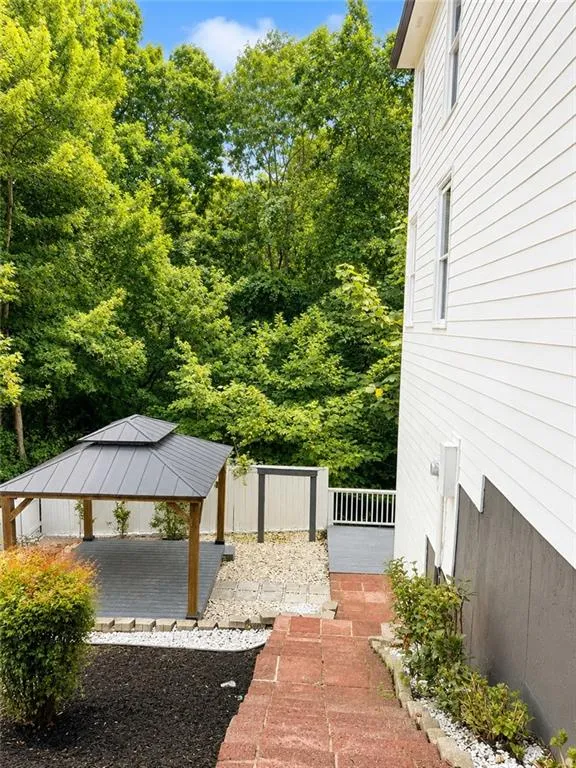 240 Creekside Park Drive Alpharetta, GA 30022