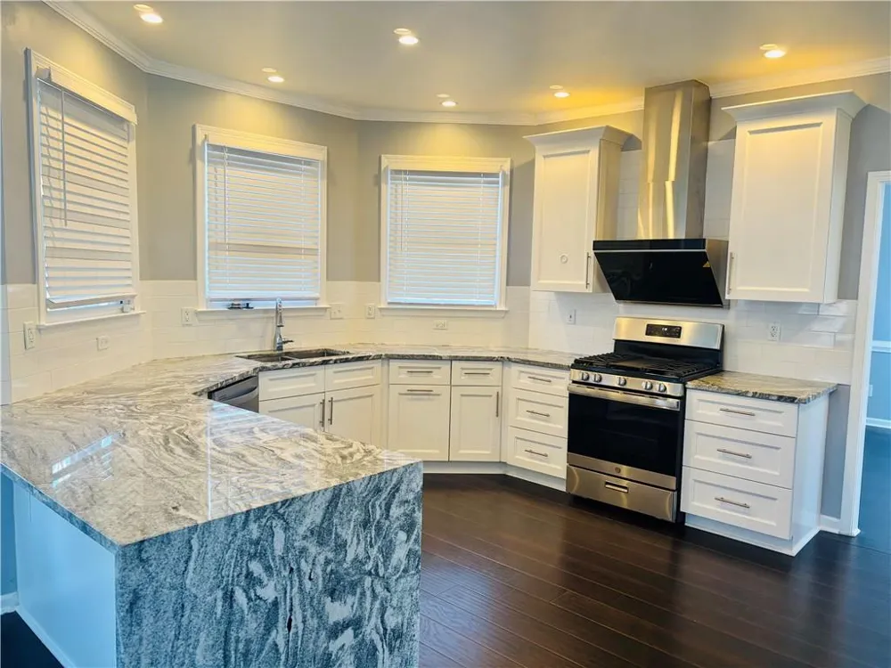 240 Creekside Park Drive Alpharetta, GA 30022
