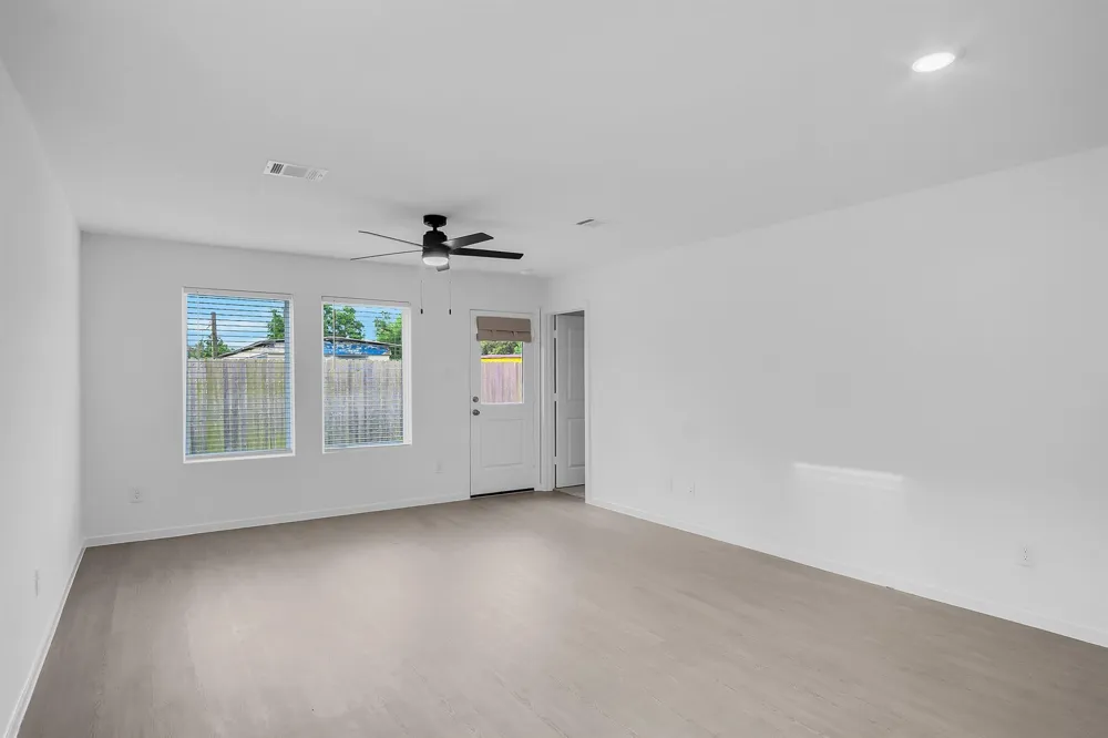 220 Laura Leigh Lane Angleton, TX 77515