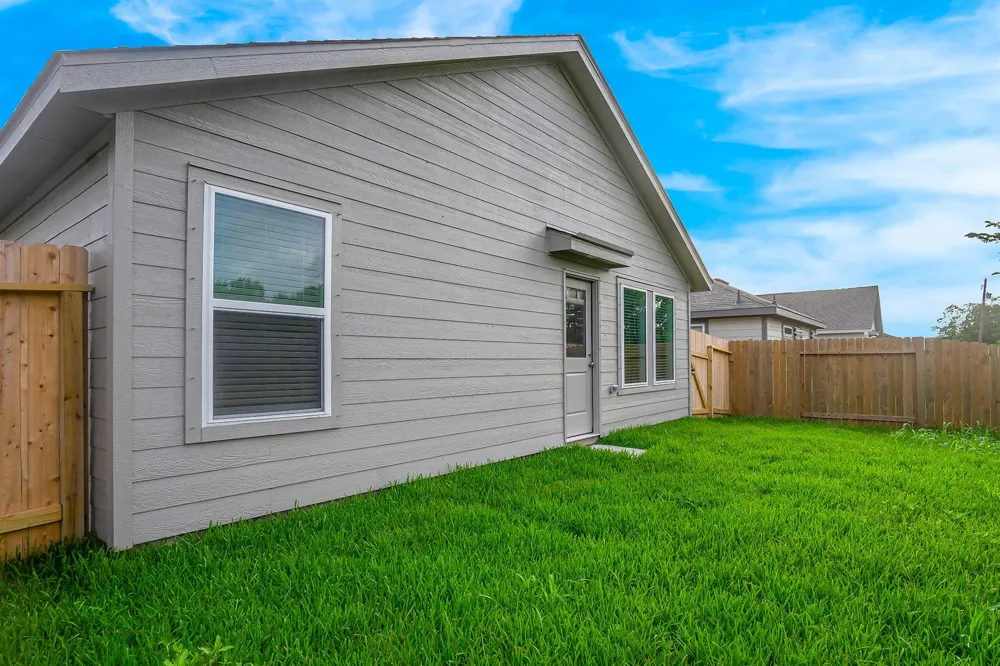 220 Laura Leigh Lane Angleton, TX 77515