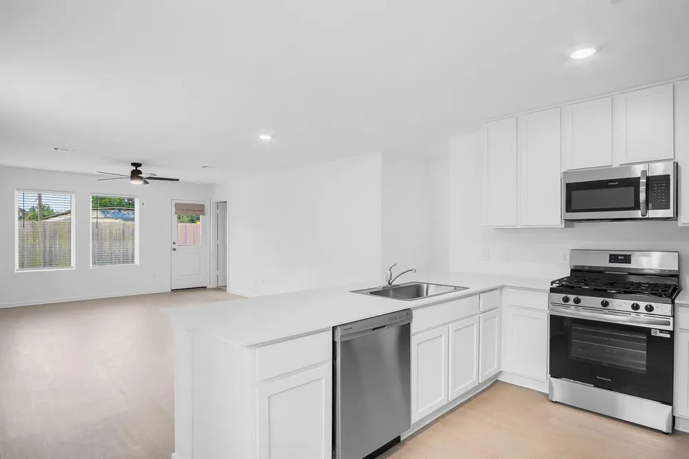 220 Laura Leigh Lane Angleton, TX 77515