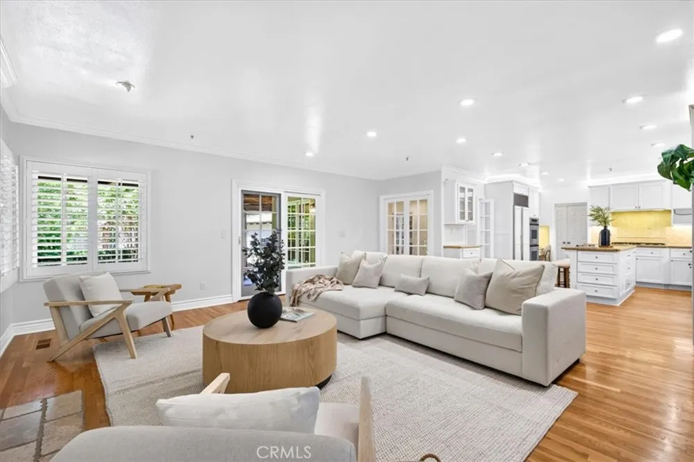 19 Round Up Road Bell Canyon, CA 91307