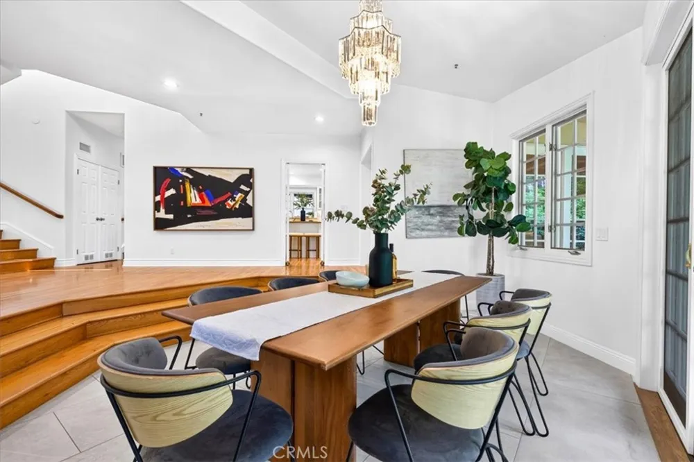 19 Round Up Road Bell Canyon, CA 91307