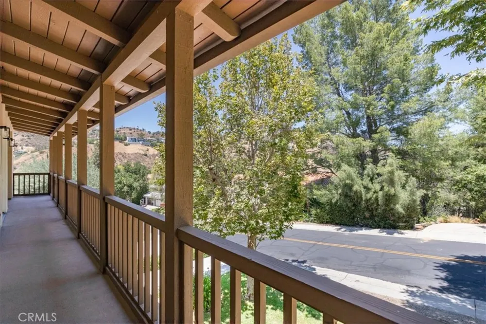19 Round Up Road Bell Canyon, CA 91307