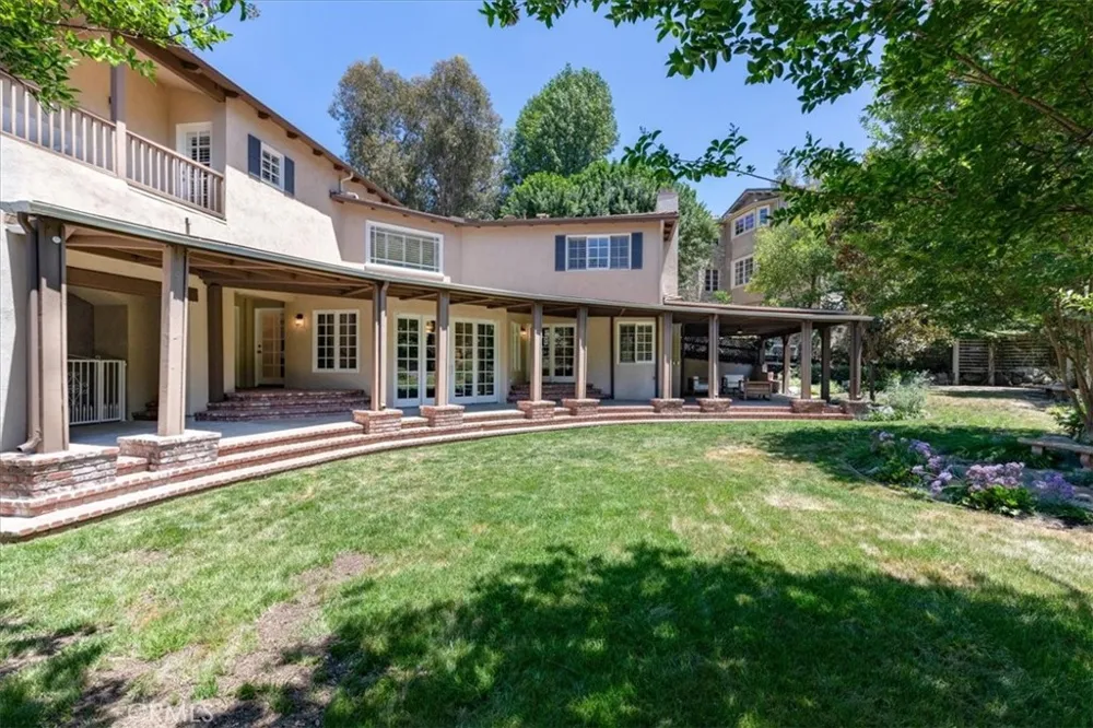 19 Round Up Road Bell Canyon, CA 91307