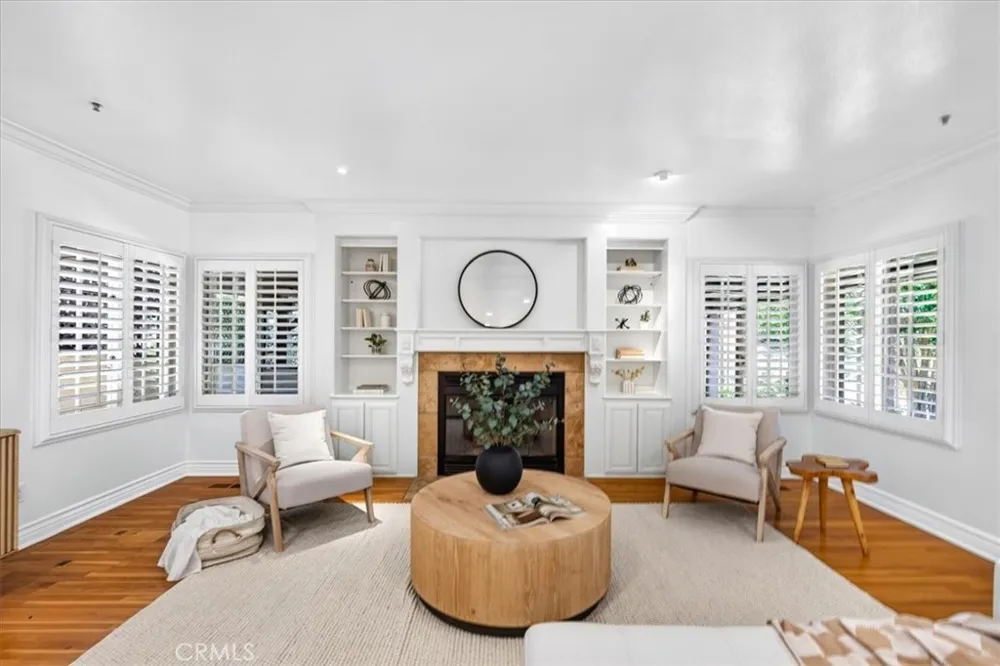 19 Round Up Road Bell Canyon, CA 91307