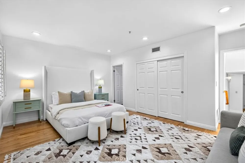 19 Round Up Road Bell Canyon, CA 91307