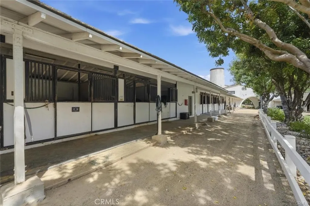 19 Round Up Road Bell Canyon, CA 91307