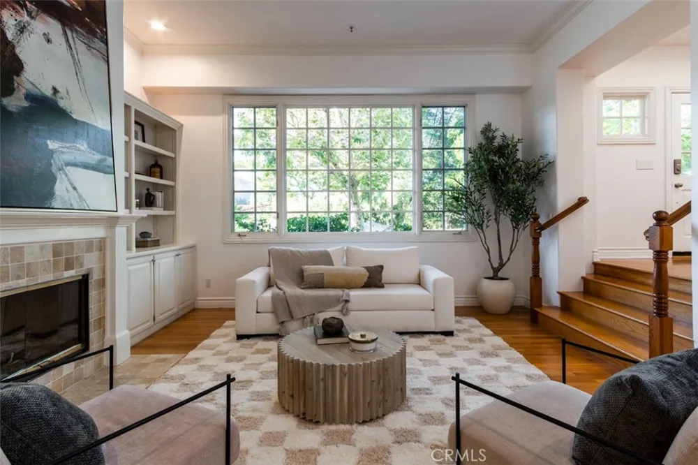 19 Round Up Road Bell Canyon, CA 91307