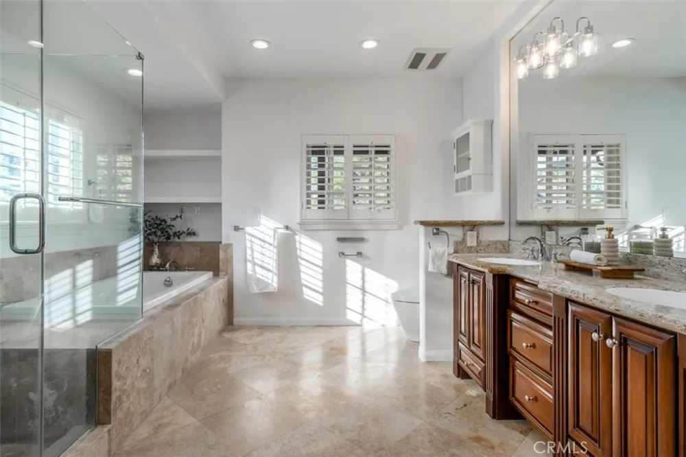 19 Round Up Road Bell Canyon, CA 91307