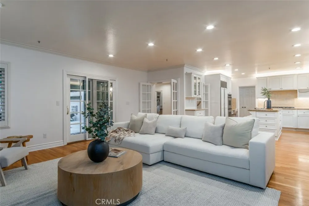 19 Round Up Road Bell Canyon, CA 91307