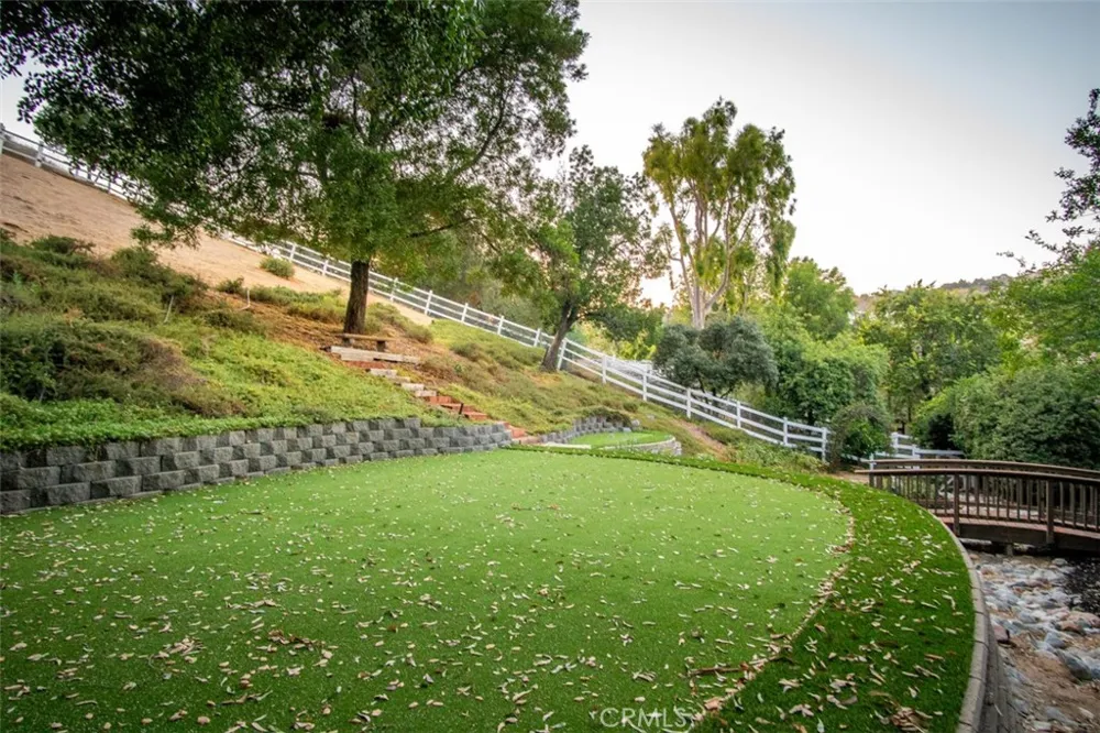 19 Round Up Road Bell Canyon, CA 91307