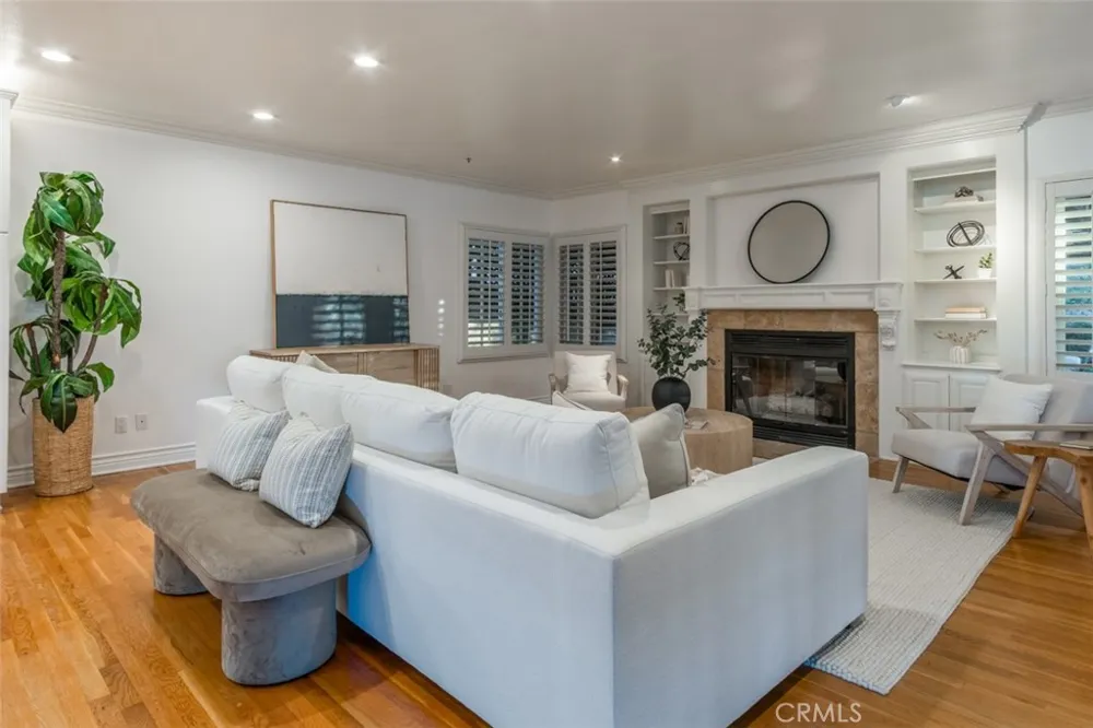 19 Round Up Road Bell Canyon, CA 91307