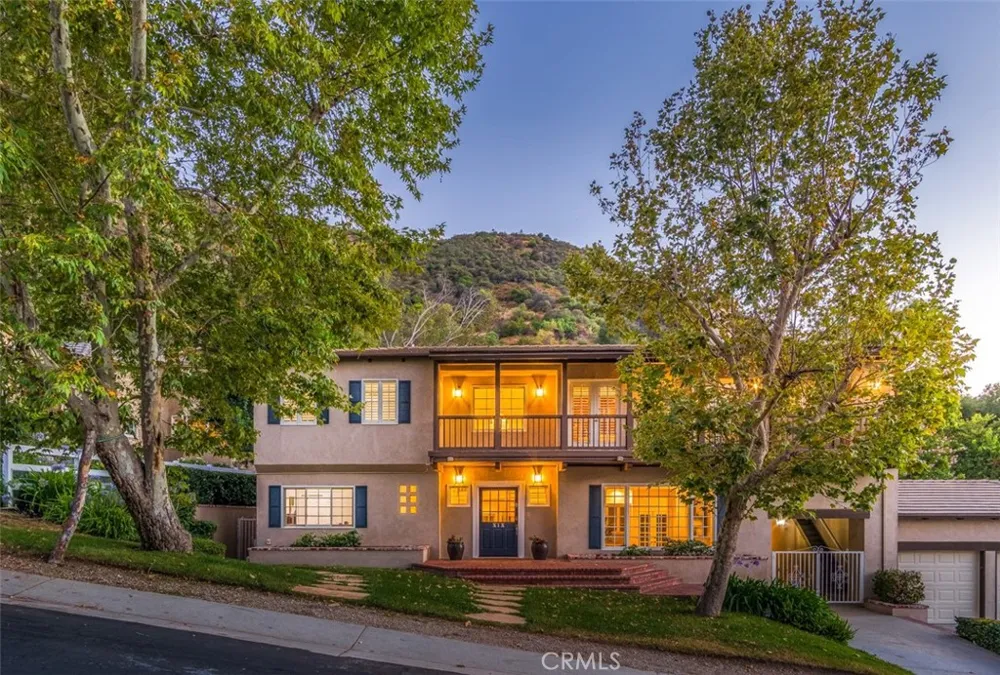 19 Round Up Road Bell Canyon, CA 91307
