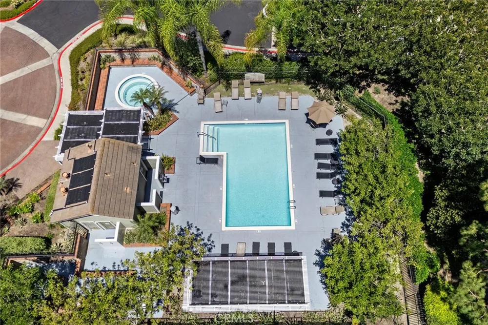 1 Oak Spring Ln #320 Aliso Viejo, CA 92656