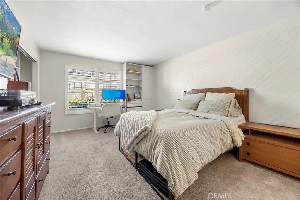 1 Oak Spring Ln #320 Aliso Viejo, CA 92656