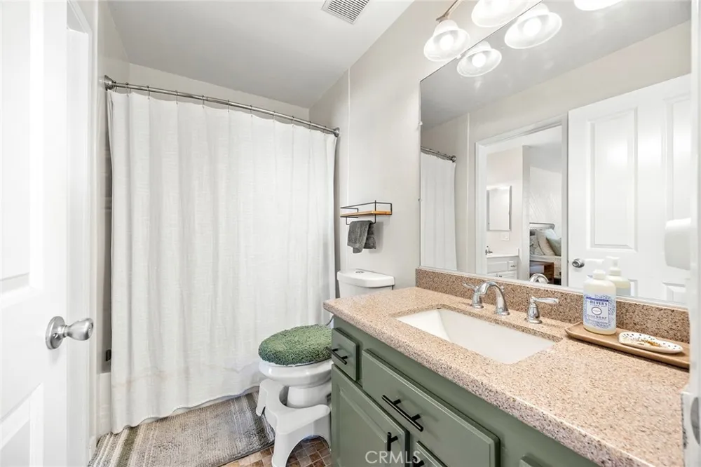 1 Oak Spring Ln #320 Aliso Viejo, CA 92656