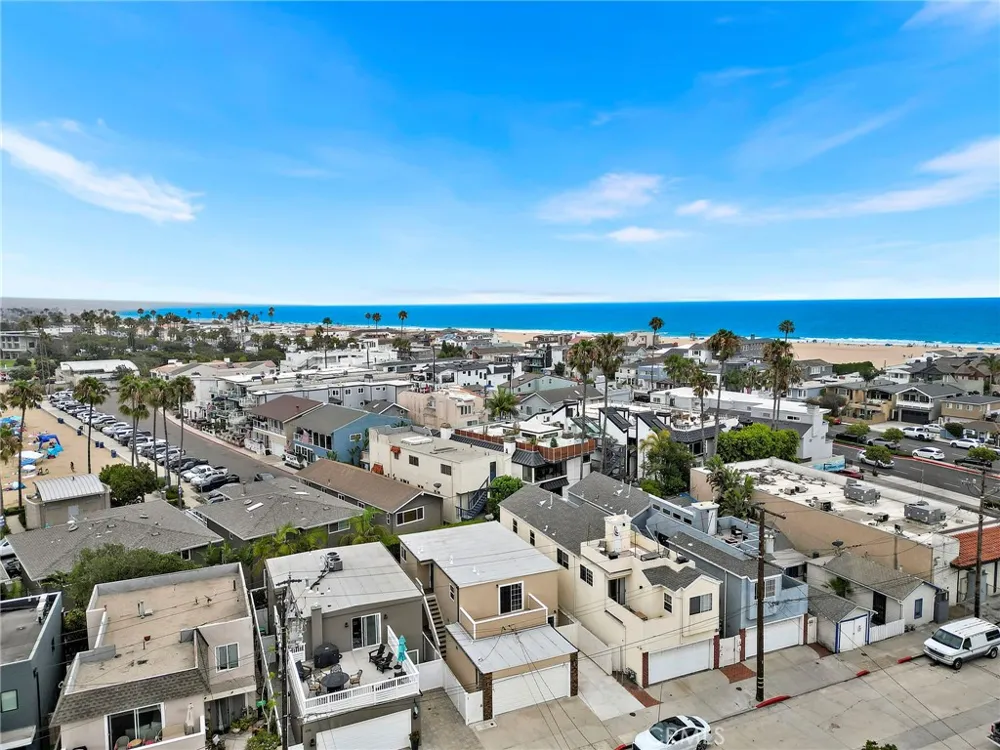 214 20th Street #B Newport Beach, CA 92663