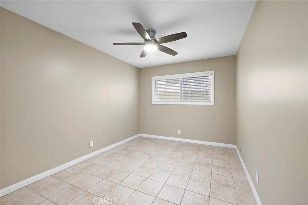 214 20th Street #B Newport Beach, CA 92663