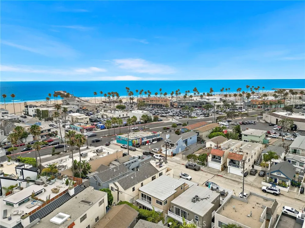 214 20th Street #B Newport Beach, CA 92663