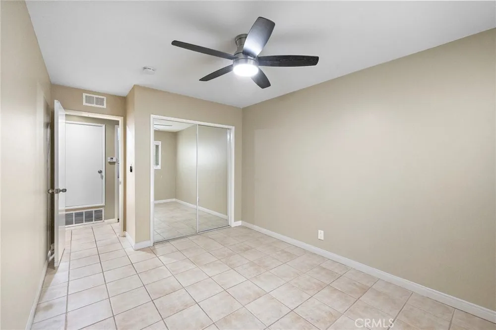 214 20th Street #B Newport Beach, CA 92663