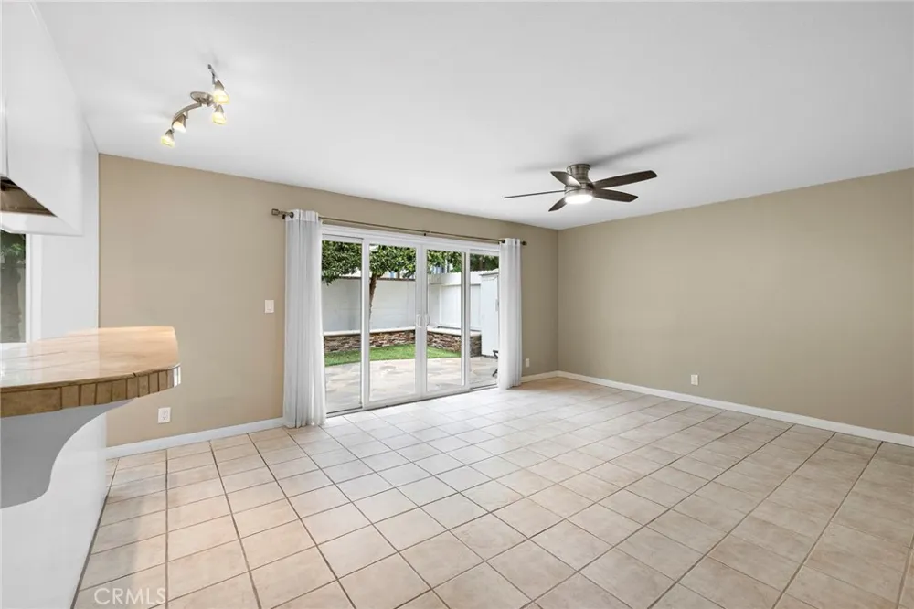 214 20th Street #B Newport Beach, CA 92663
