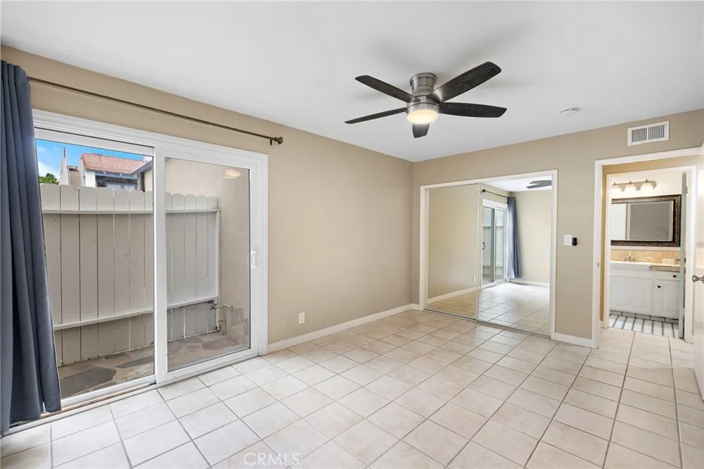 214 20th Street #B Newport Beach, CA 92663