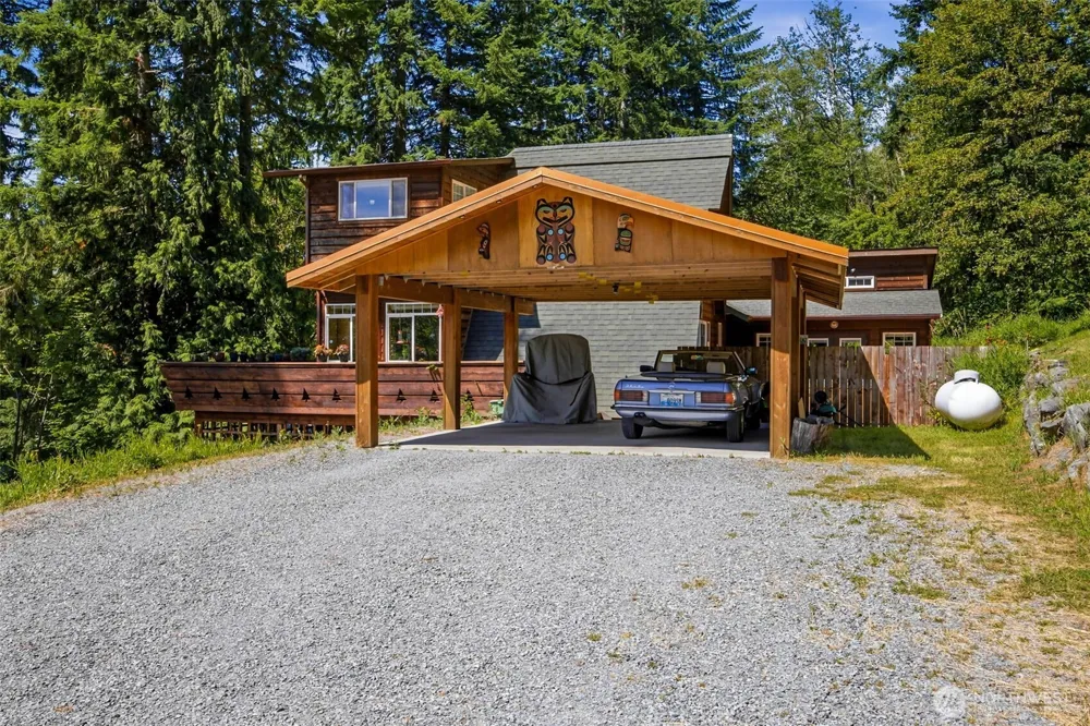 33217 Mount Tahoma Canyon Road E Ashford, WA 98304