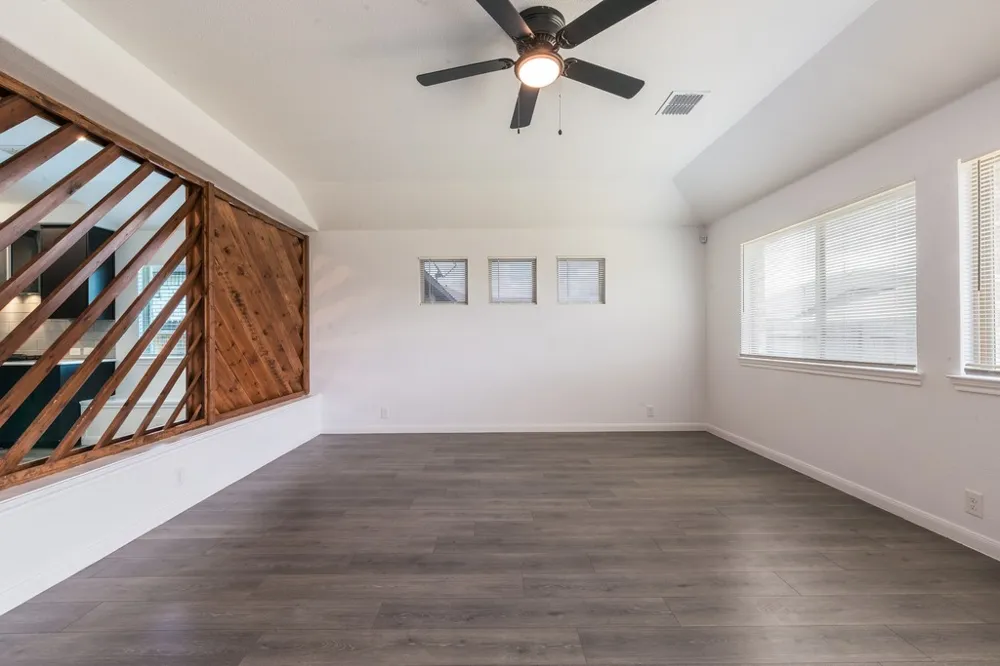 1157 Country Glen Drive Godley, TX 76044
