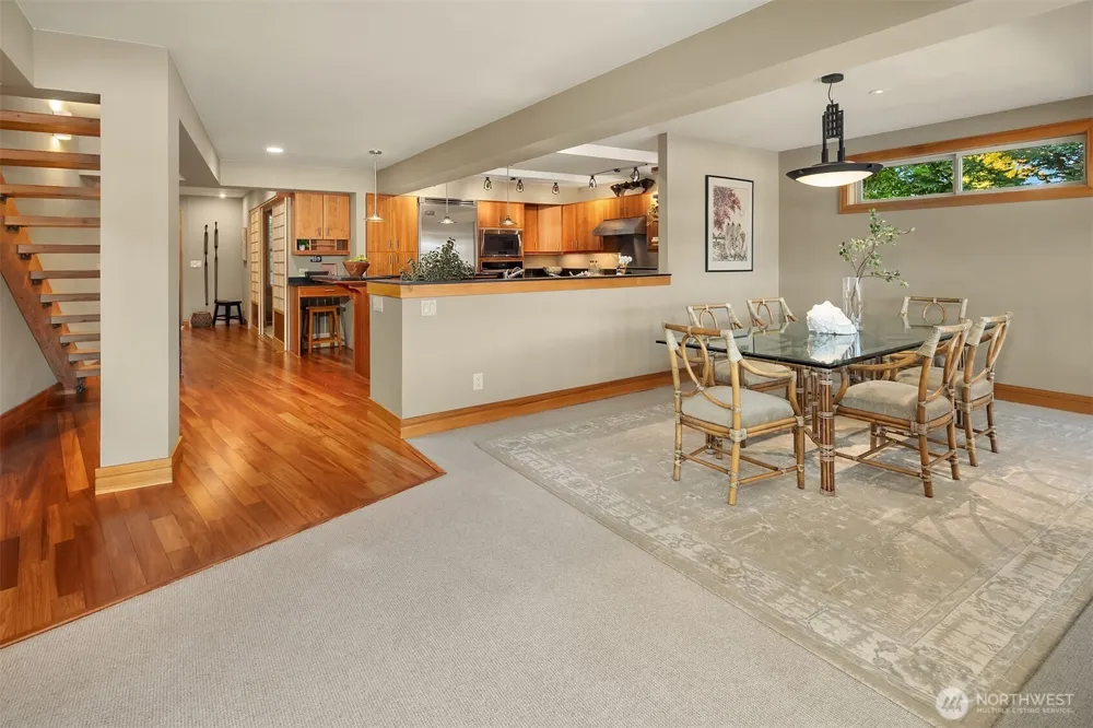 267 Shannon Drive SE Bainbridge Island, WA 98110