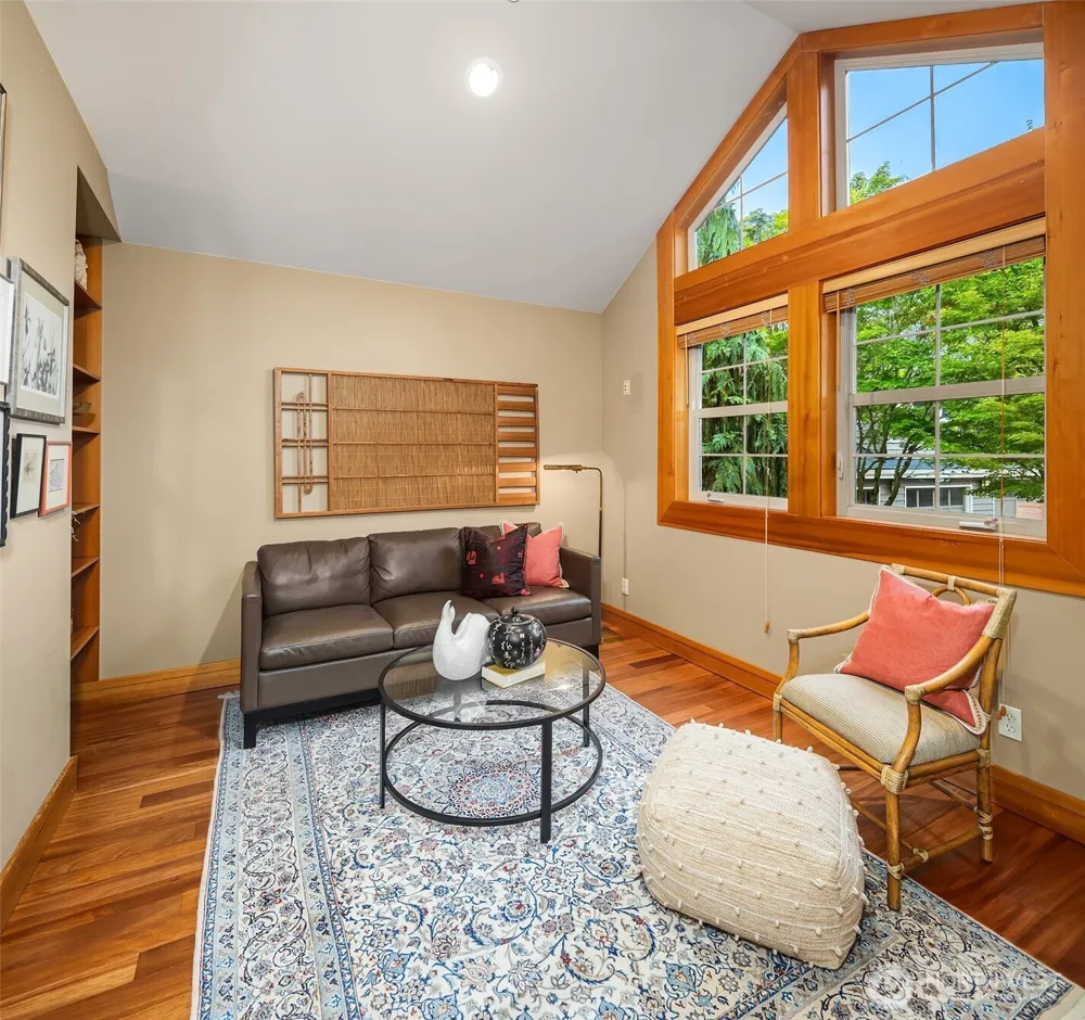 267 Shannon Drive SE Bainbridge Island, WA 98110