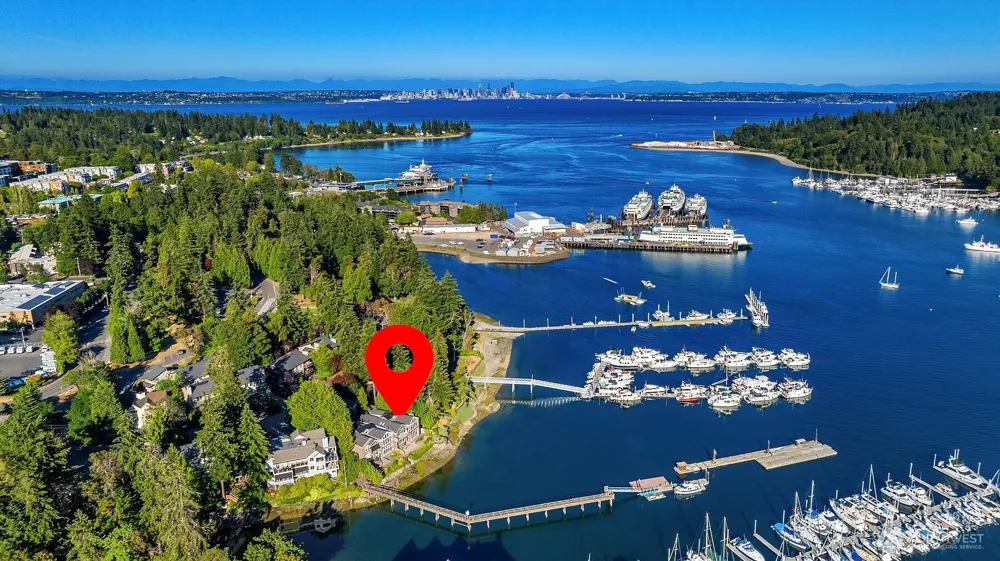 267 Shannon Drive SE Bainbridge Island, WA 98110