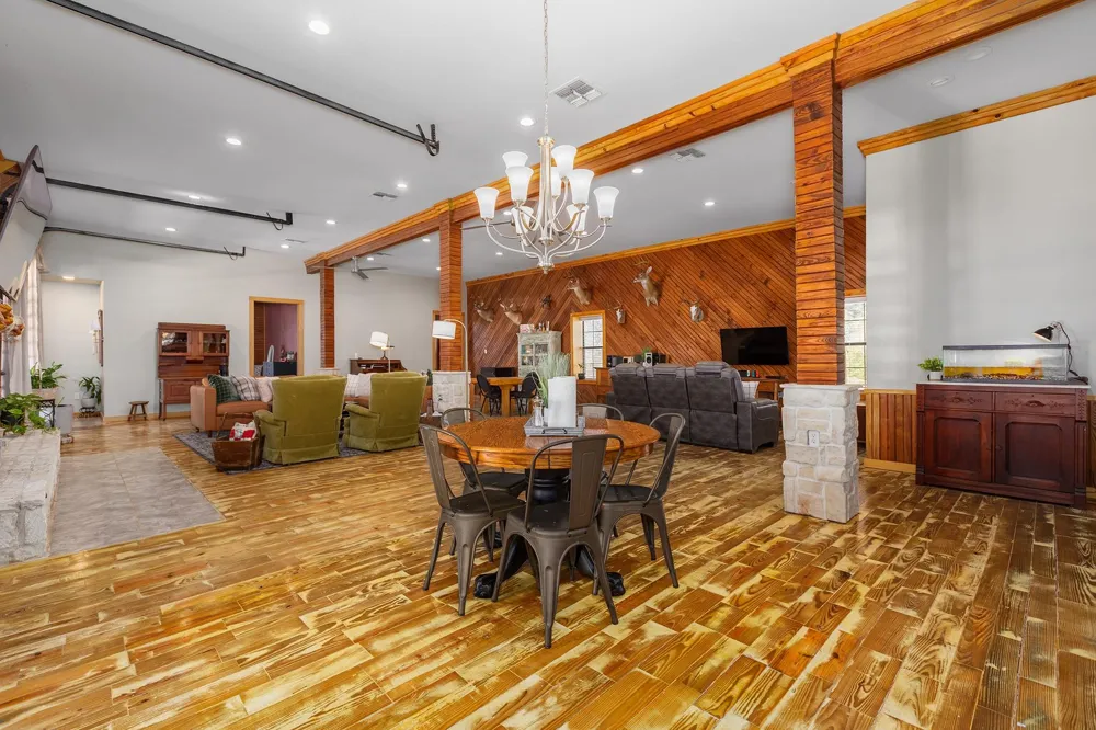 300 Stoddard Drive Nacogdoches, TX 75965