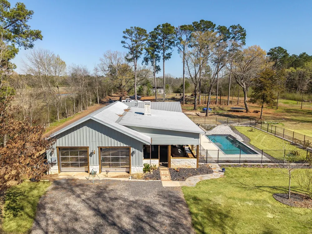 300 Stoddard Drive Nacogdoches, TX 75965