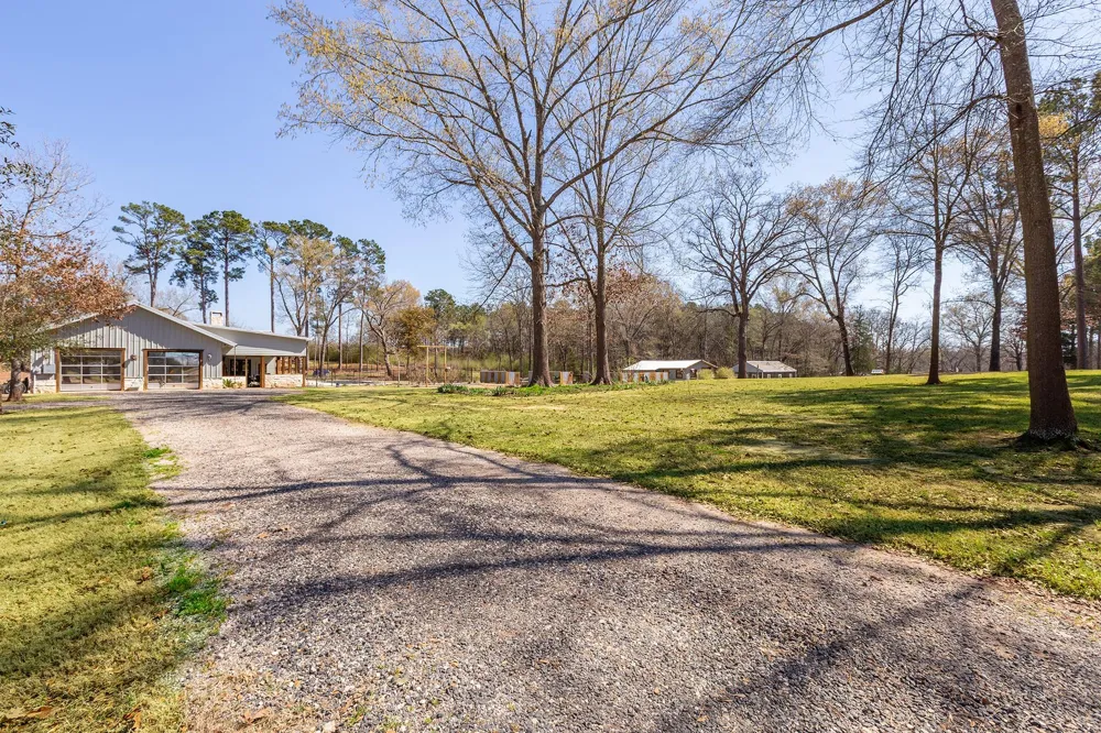 300 Stoddard Drive Nacogdoches, TX 75965