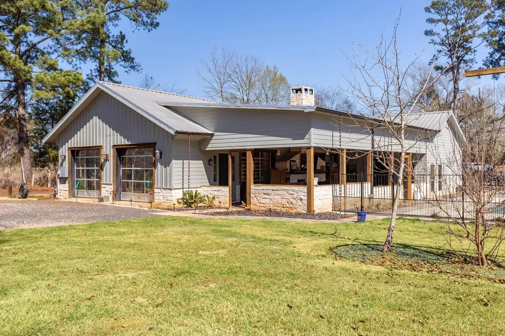 300 Stoddard Drive Nacogdoches, TX 75965