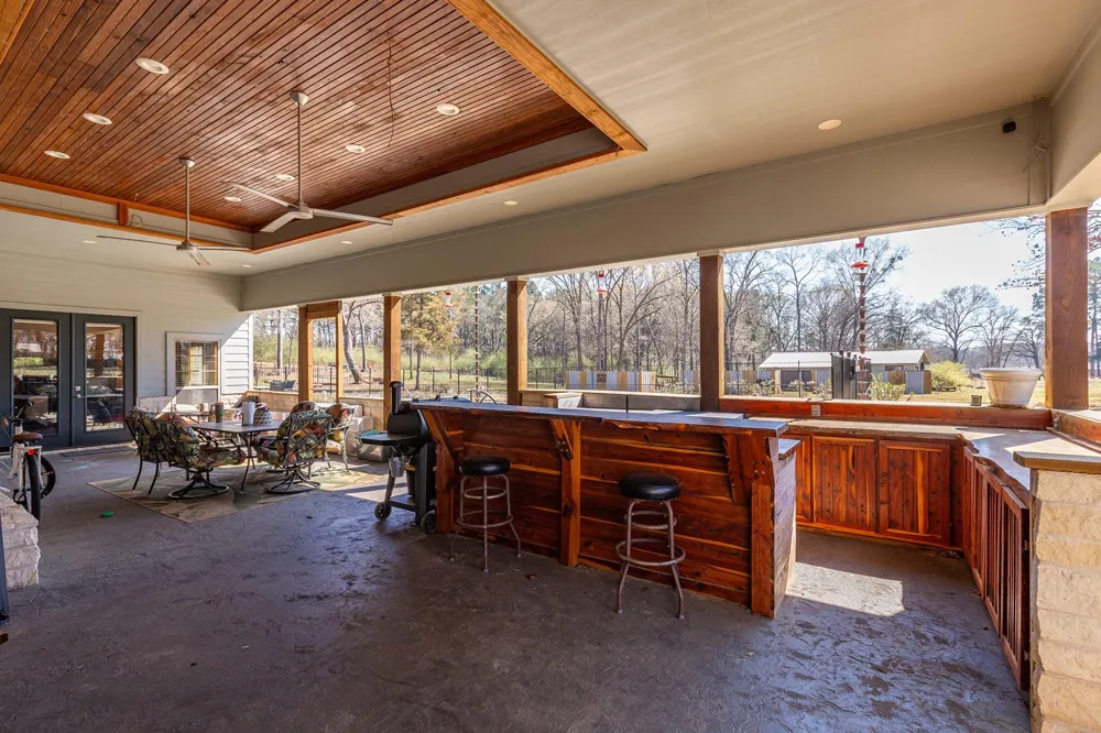 300 Stoddard Drive Nacogdoches, TX 75965