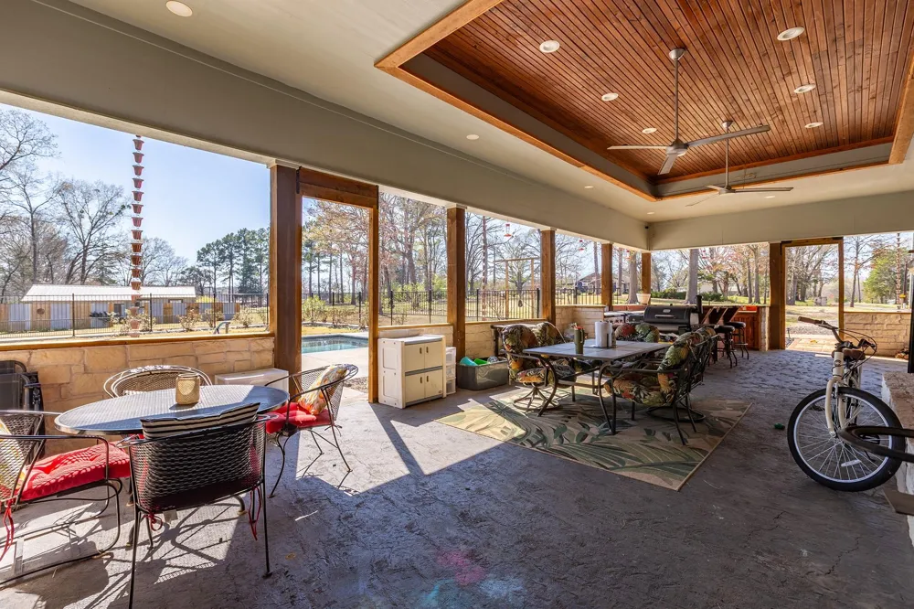 300 Stoddard Drive Nacogdoches, TX 75965