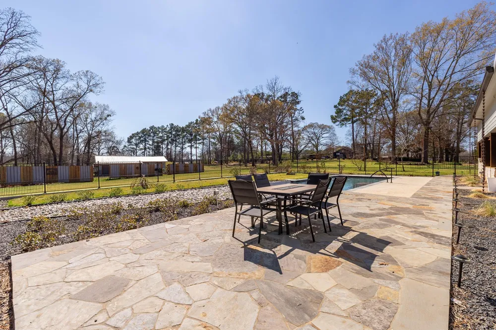 300 Stoddard Drive Nacogdoches, TX 75965