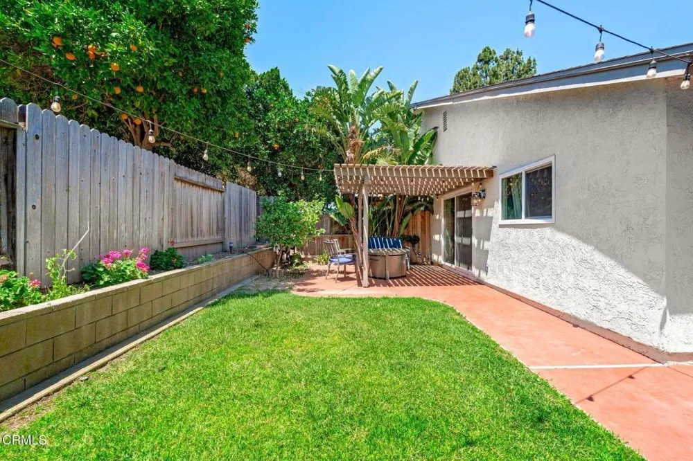 136 Tree Fern Court Camarillo, CA 93010