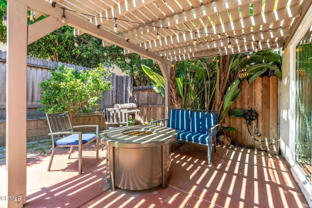 136 Tree Fern Court Camarillo, CA 93010