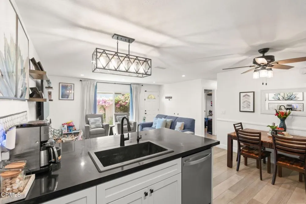 136 Tree Fern Court Camarillo, CA 93010