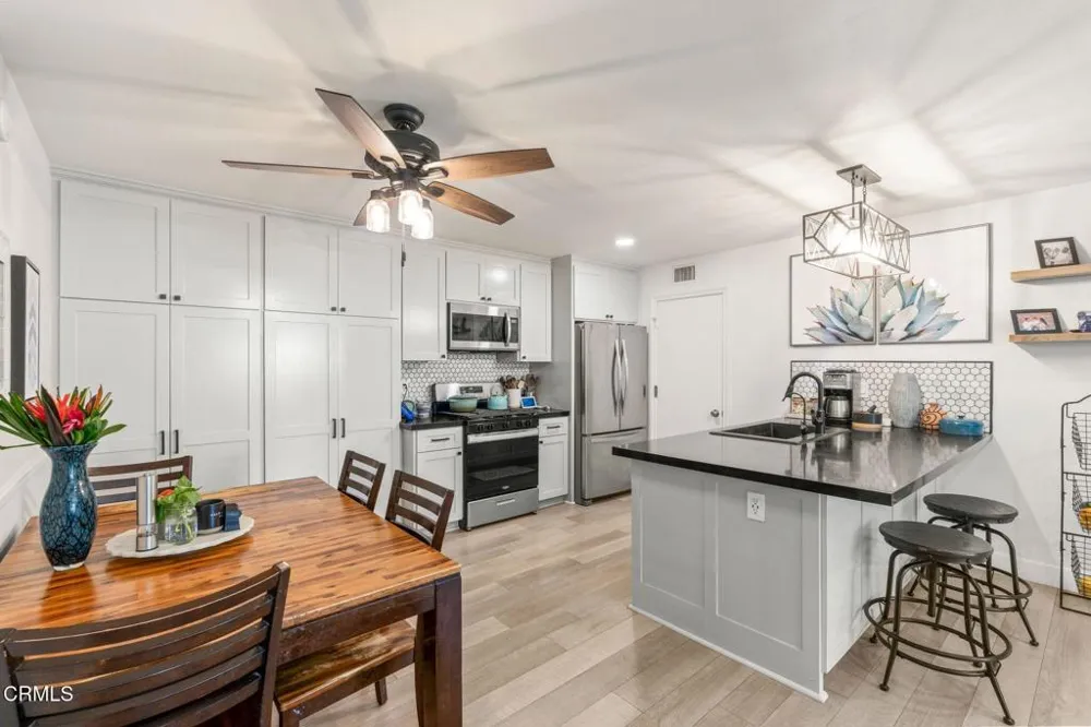 136 Tree Fern Court Camarillo, CA 93010