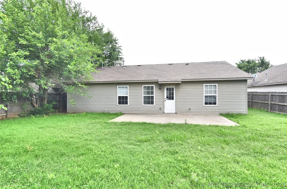 7842 E 132nd Street Bixby, OK 74008