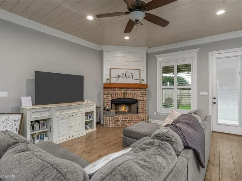 408 Halifax Circle Benton, LA 71006